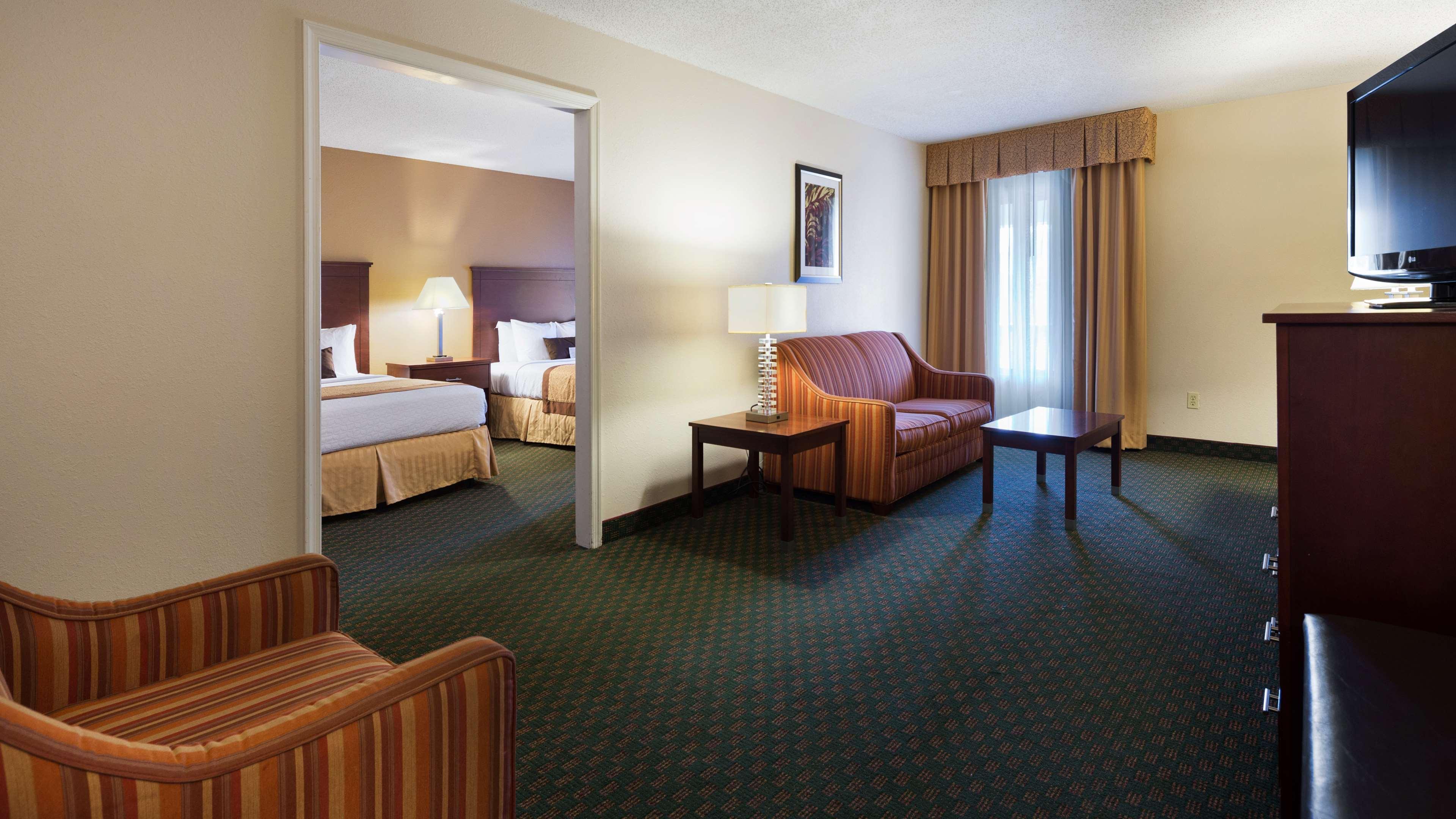 Best Western Plus Governor'S Inn Richmond Мидлотиан Экстерьер фото