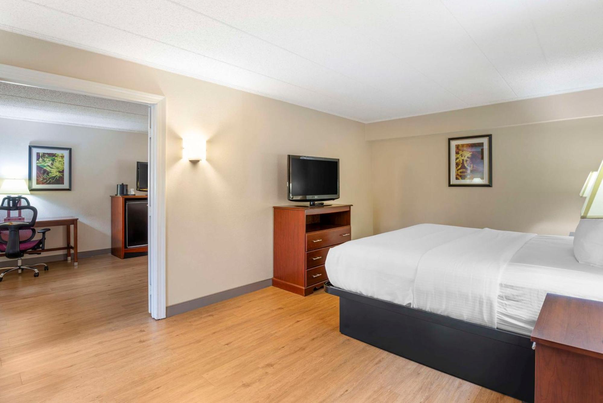 Best Western Plus Governor'S Inn Richmond Мидлотиан Экстерьер фото