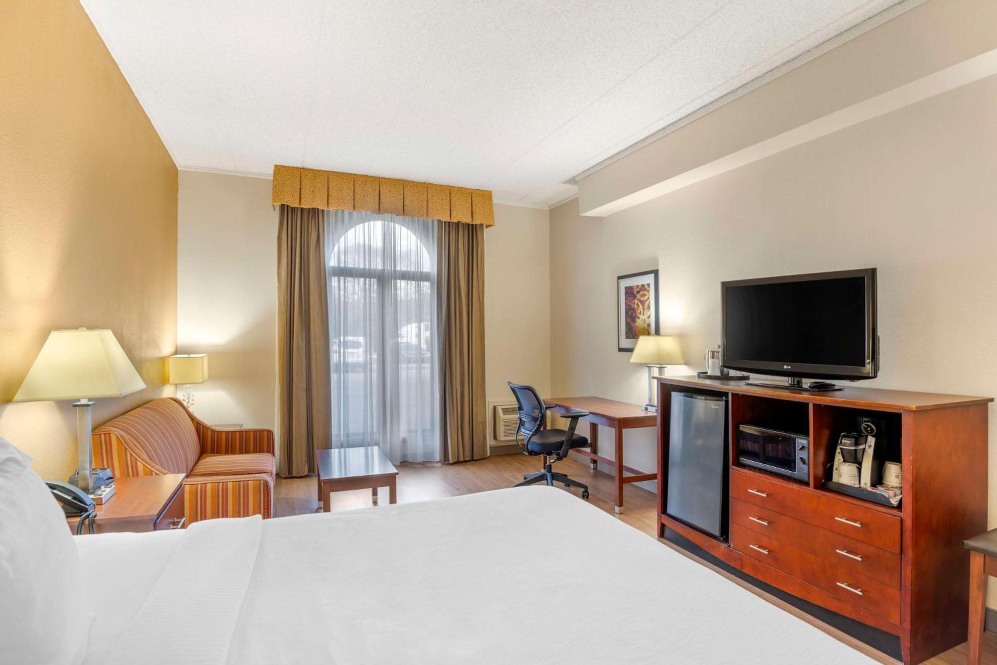 Best Western Plus Governor'S Inn Richmond Мидлотиан Экстерьер фото